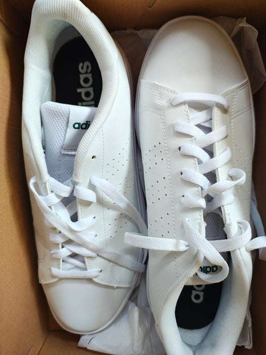 LOTE ESPECIAL EMPRENDEDORES DE 20 TENIS DE REMATE (VARIAS MARCAS ADIDAS, UNDER ARMOUR, CONVERSE, SALOMON)