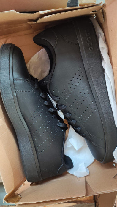 LOTE ESPECIAL EMPRENDEDORES DE 20 TENIS DE REMATE (VARIAS MARCAS ADIDAS, UNDER ARMOUR, CONVERSE, SALOMON)