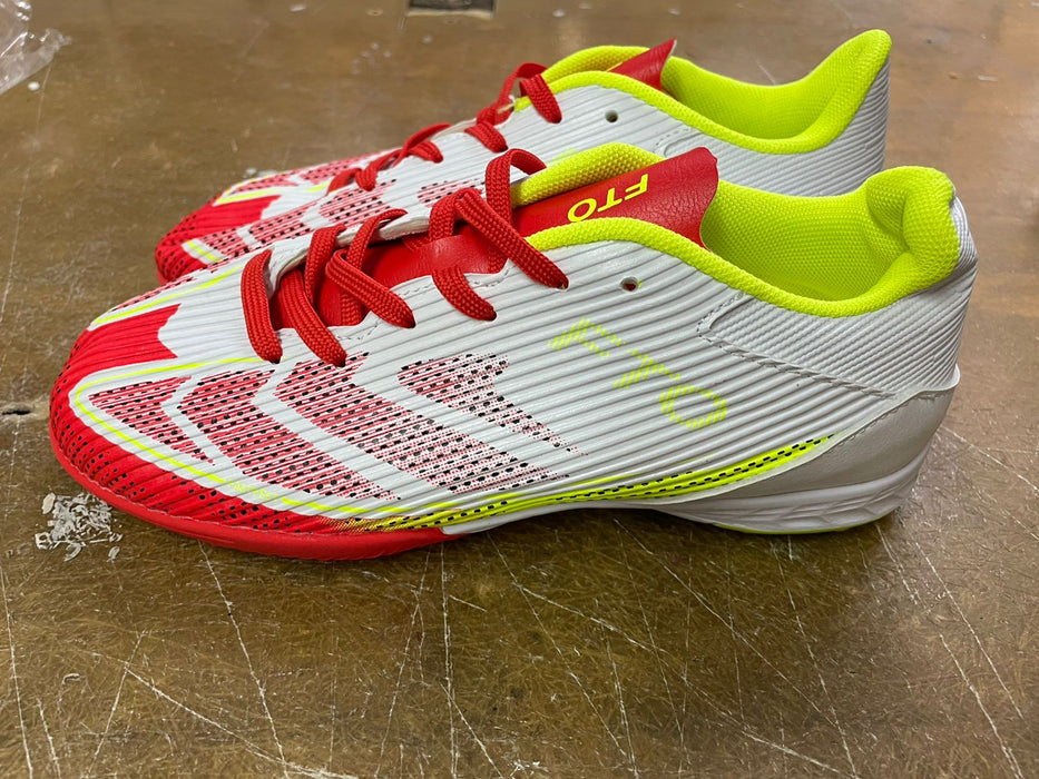 ZAPATOS DE FÃºTBOL SOBRE CÉSPED ARTIFICIAL P/EXTERIO NUMERO 23.5 GRADO B