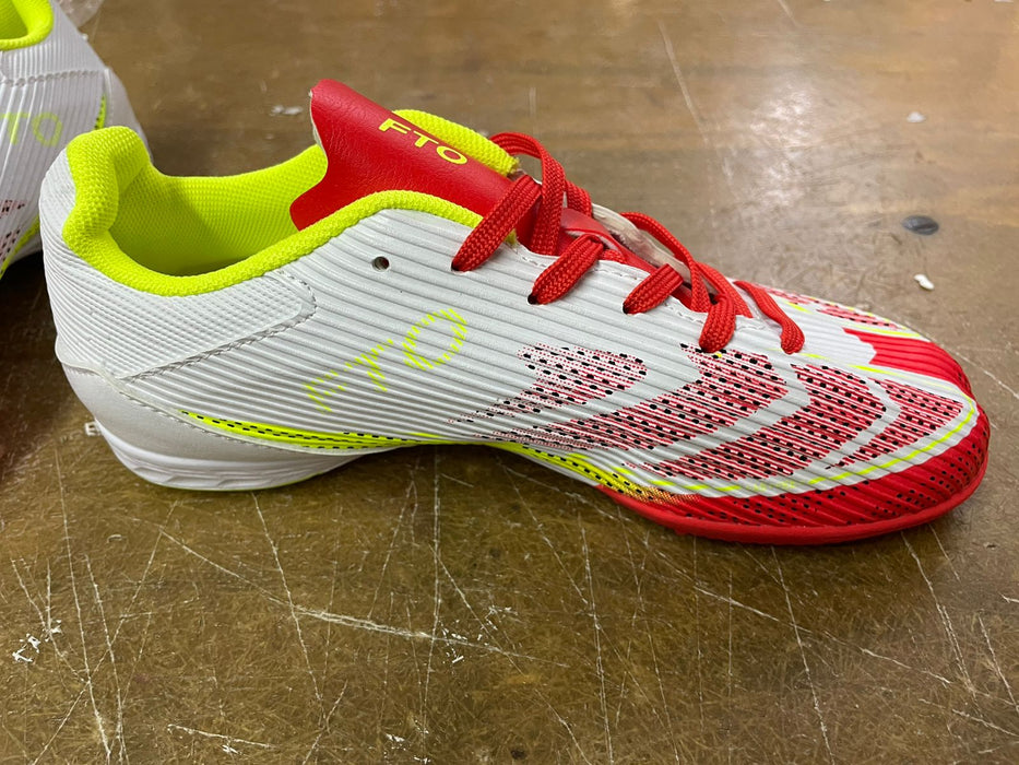 ZAPATOS DE FÃºTBOL SOBRE CÉSPED ARTIFICIAL P/EXTERIO NUMERO 23.5 GRADO B