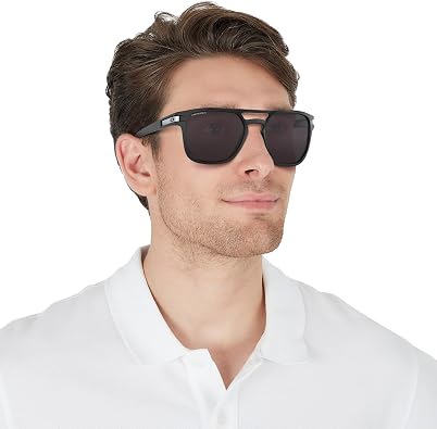 ANTEOJOS DE SOL OAKLEY LATCH BETA TALLE STANDARD ARMAZÓN BLACK Y LENTE GREY GRADO A