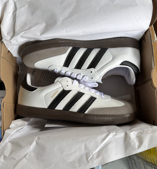 Tenis Adidas Samba | Color Blanco | Talla 26.5 MX | Estilo Urbano Clásico | Grado B ✨