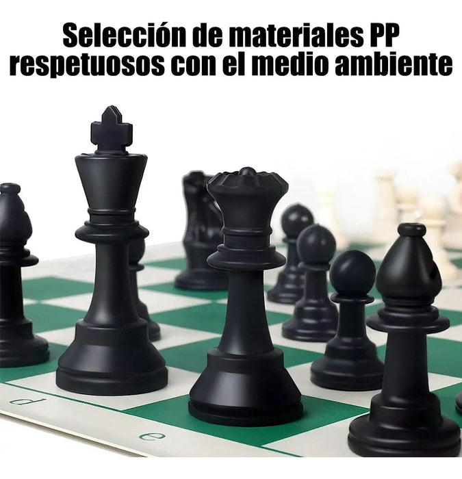 Ajedrez Profesional: Piezas Blancas Y Negras En Cubos GRADO B