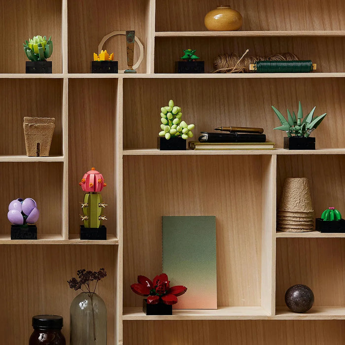 Lego® Suculentas, Set De Construcción De Plantas Decorativas Para Exhibir En Tu Oficina U Hogar, 9 Suculentas, Regalo Ideal Para Cumpleaños Para Mujeres Y Hombres 10309