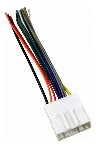 Contra Arnés Y Adaptador De Antena Nissan Versa Np300 March