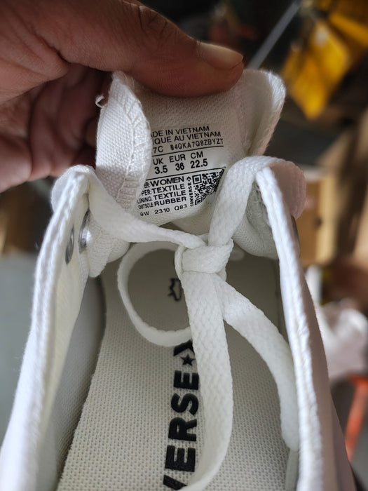 LOTE ESPECIAL PARA EMPRENDEDORES CALZADO, TENIS CONVERSE REMATE 4 PARES, VARIAS TALLAS UNISEX/MUJER